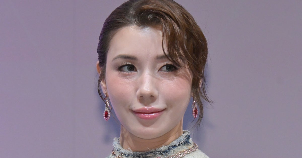 仲里依紗「ギャルメイク」で大変身。大人気元eggモデルが手がけた姿に「まじで似合う」の声