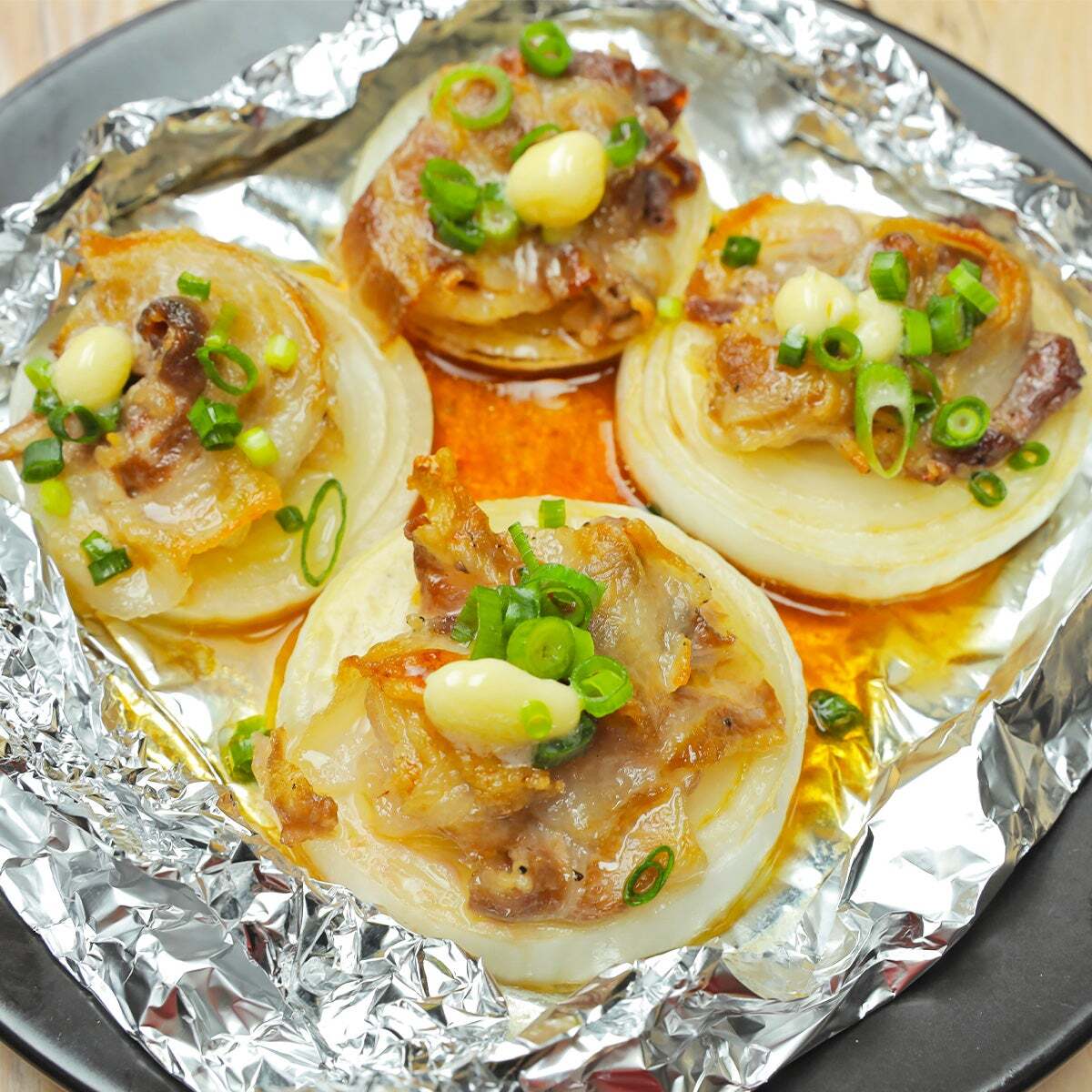 【玉ねぎ×ホイルで、ごちそうが完成！】忙しい日にも手抜きに見えない、玉ねぎが主役の絶品おかず3選