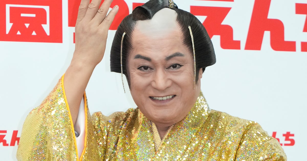 マツケンサンバ×ハローキティが衝撃コラボ⇨「仕事選ばない同士でコラボしてる」「高熱のとき見る夢みたい」の声