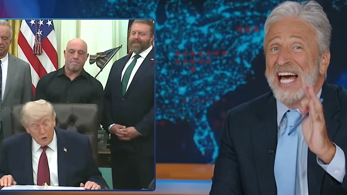 Jon Stewart Freaked Out By Trump's 'Weird' Oval Office Moment