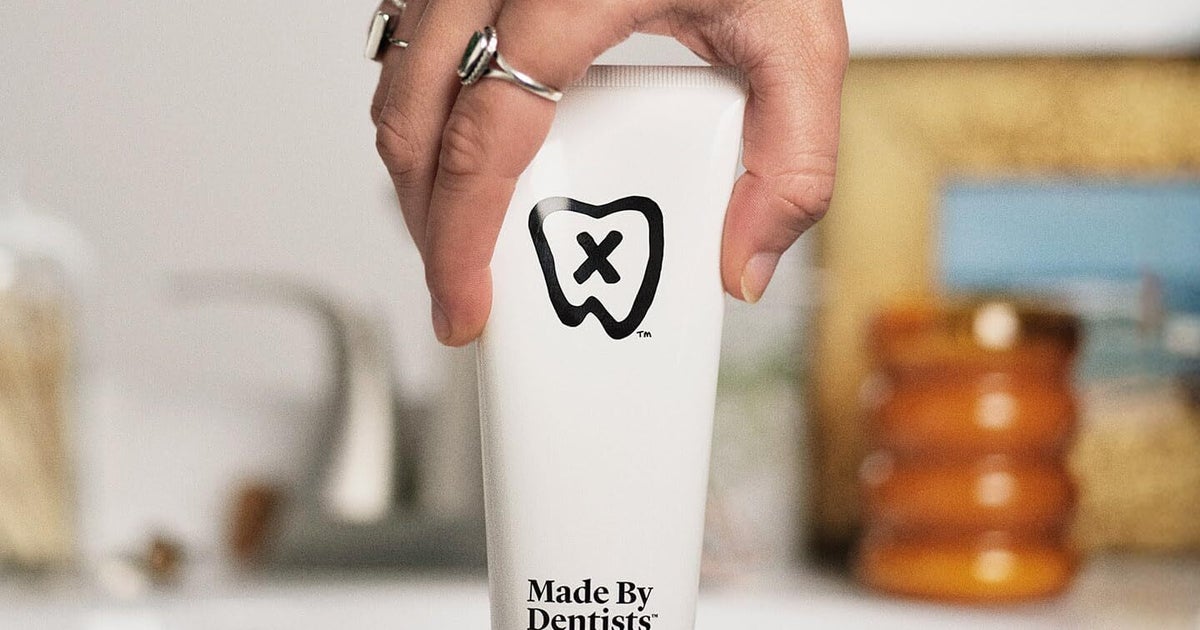 Dentists Say This 1 Type Of Toothpaste Is Absolutely Essential