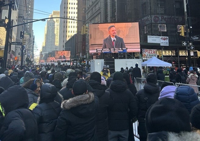 ニューヨーク市長・マムダニ就任100日〜その“人たらし”能力に驚愕する