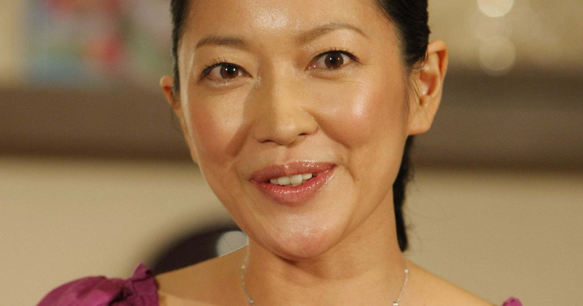 羽田美智子「先祖が建てた建物の前で」姪の結婚式ショット披露→「羽田家ゆかりの…」「めっちゃくちゃ歴史的」と話題に