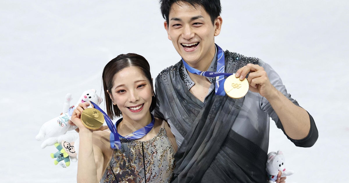 りくりゅう、お互いをスマホで撮影→SNSに投稿「楽しそう」「微笑ましい」「和みます」と話題に