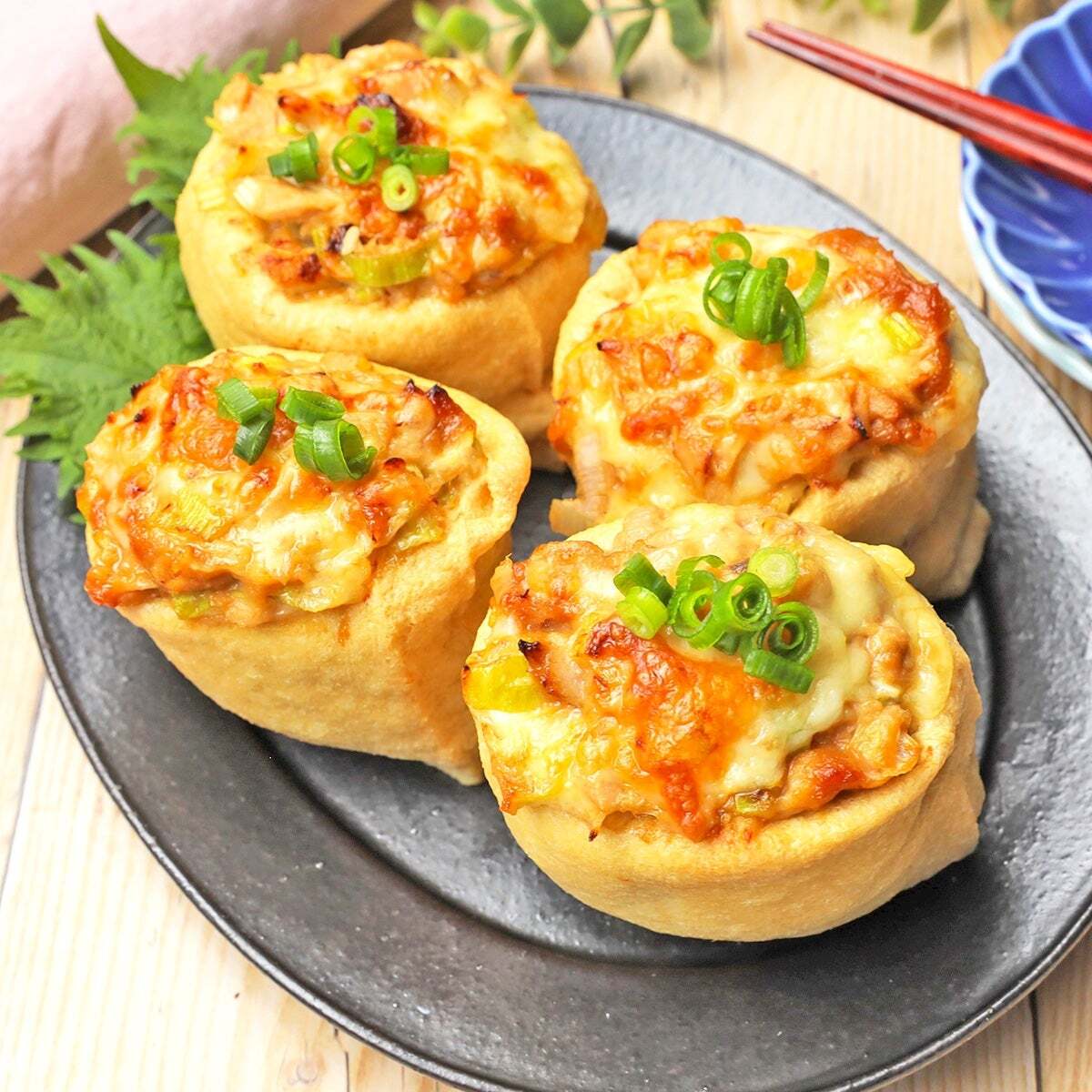 【油揚げでごちそうが完成】包んで焼くだけ！毎日作りたくなる、ボリューム満点の油揚げレシピ3選