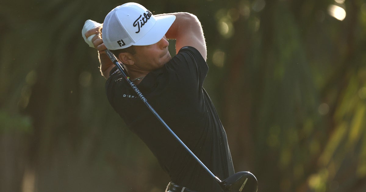 'Jacked' PGA Tour Golfer Goes Shirtless For A Shot And Makes The Cut With Fans