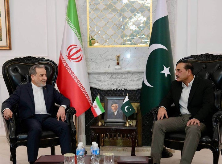 In this photo released by the Iranian Foreign Ministry, Iranian Foreign Minister Abbas Araghchi, left, meets with Pakistan's Army Chief Field Marshal Asim Munir in Islamabad, Pakistan, Saturday, April 25, 2026.