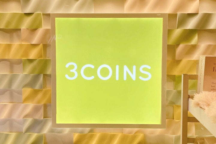 3COINS（スリーコインズ）