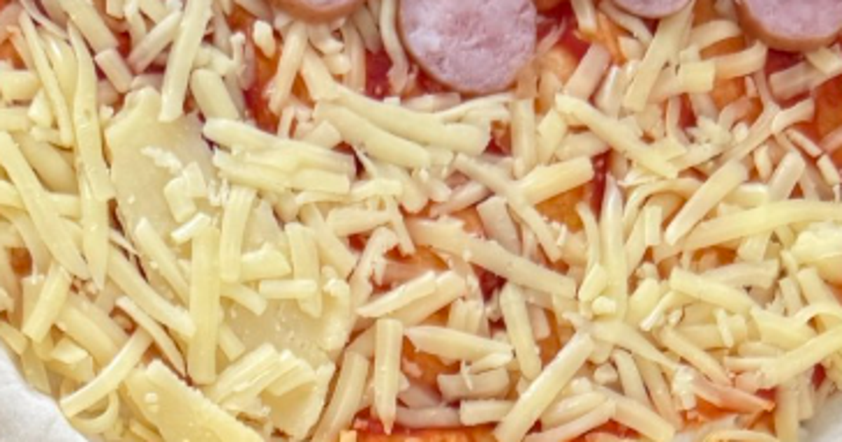 ピザ2枚を1回のオーブンで一気に焼く裏技⇨「賢すぎん？」「半世紀以上生きてて気付きませんでした」と大反響