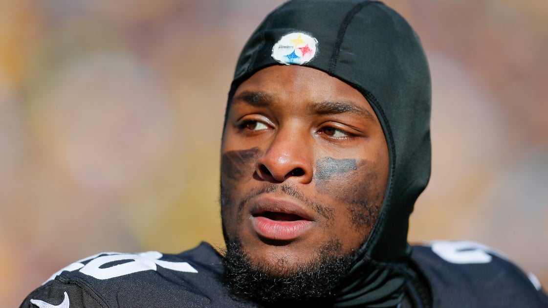 Ex-NFL Star Le'Veon Bell Says He Saw Head Coach Do Cocaine In His Office