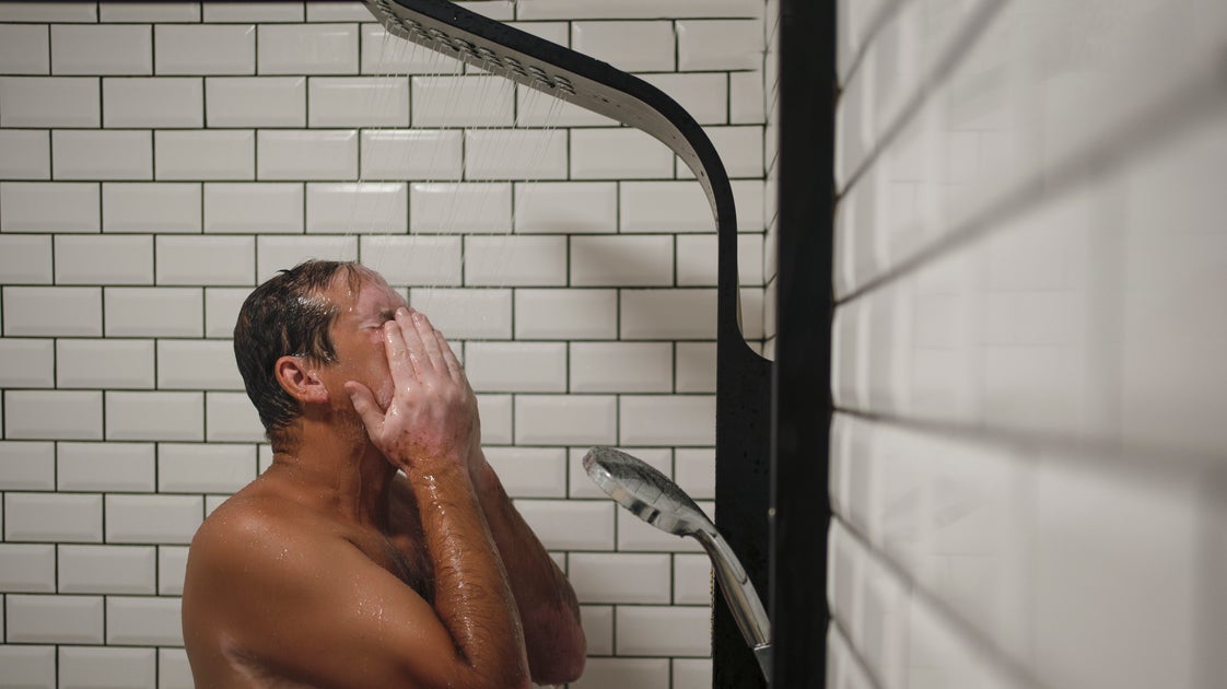 Doctors Clear Up This Shower Debate Once And For All