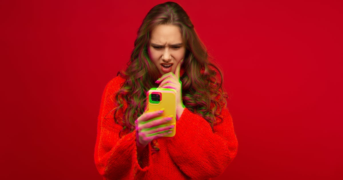 Is This The Worst 1-Word Text Message You Can Possibly Send?