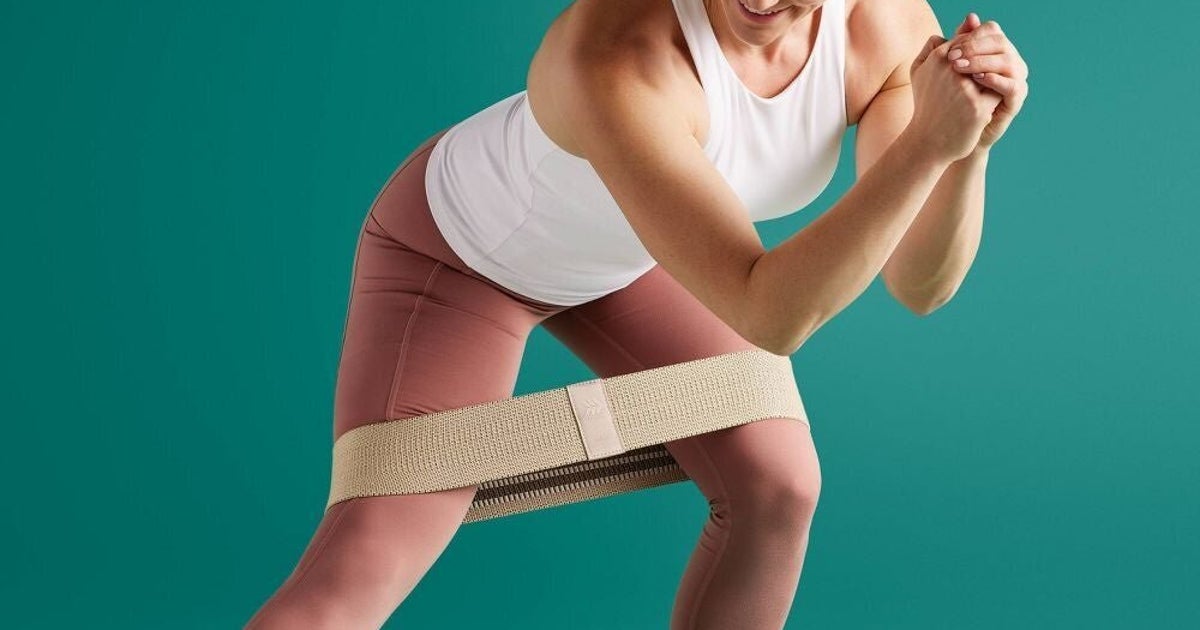 If Heavy Equipment Is Keeping You From Weight Training, This Tiny Tool Is Your Answer