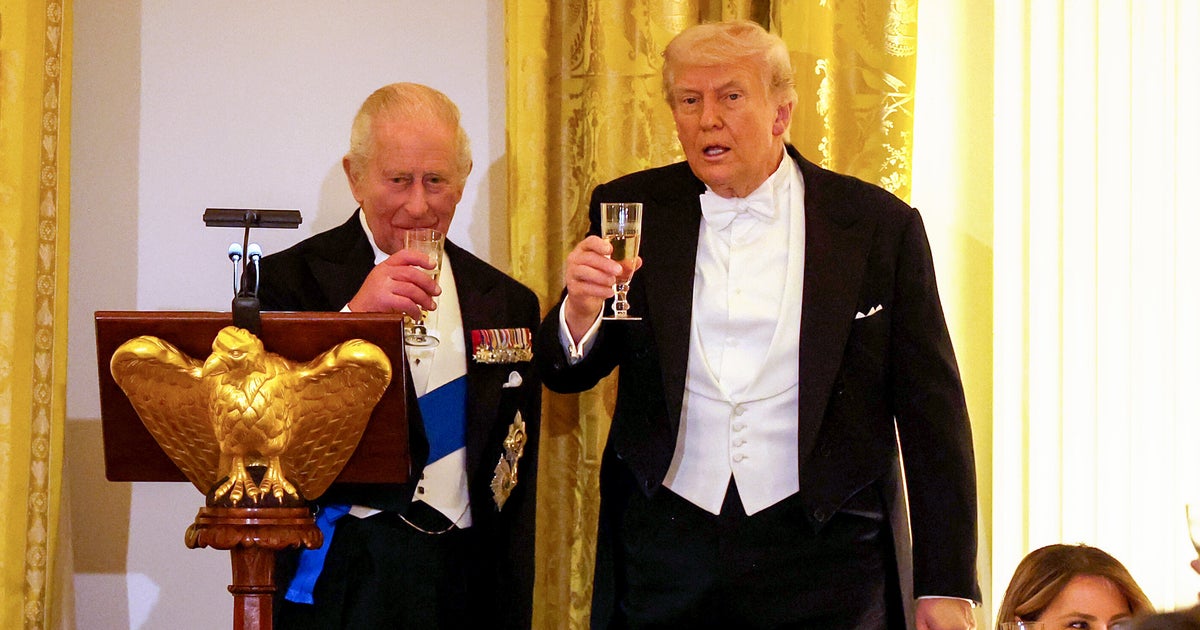 チャールズ国王、トランプ発言をネタにキレキレ歴史ジョーク。本人の目の前で会場を沸かす