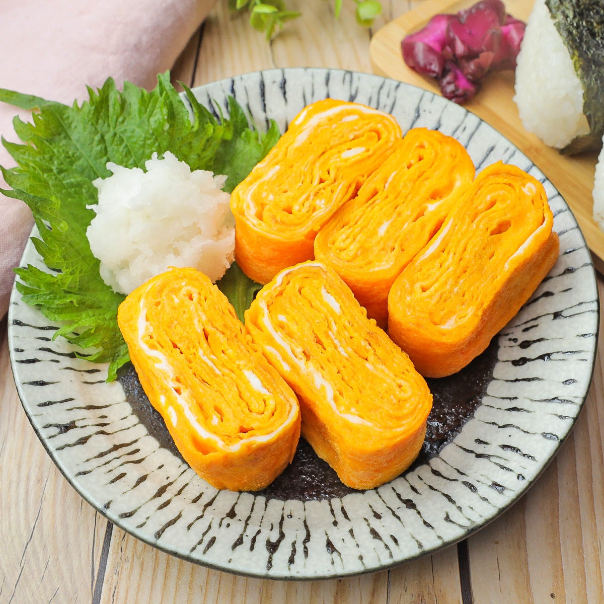 【ダマされたと思って卵焼きに入れてみて】「まるで旅館の朝ごはん」「冷めてもコクうま」卵焼きの簡単格上げレシピ