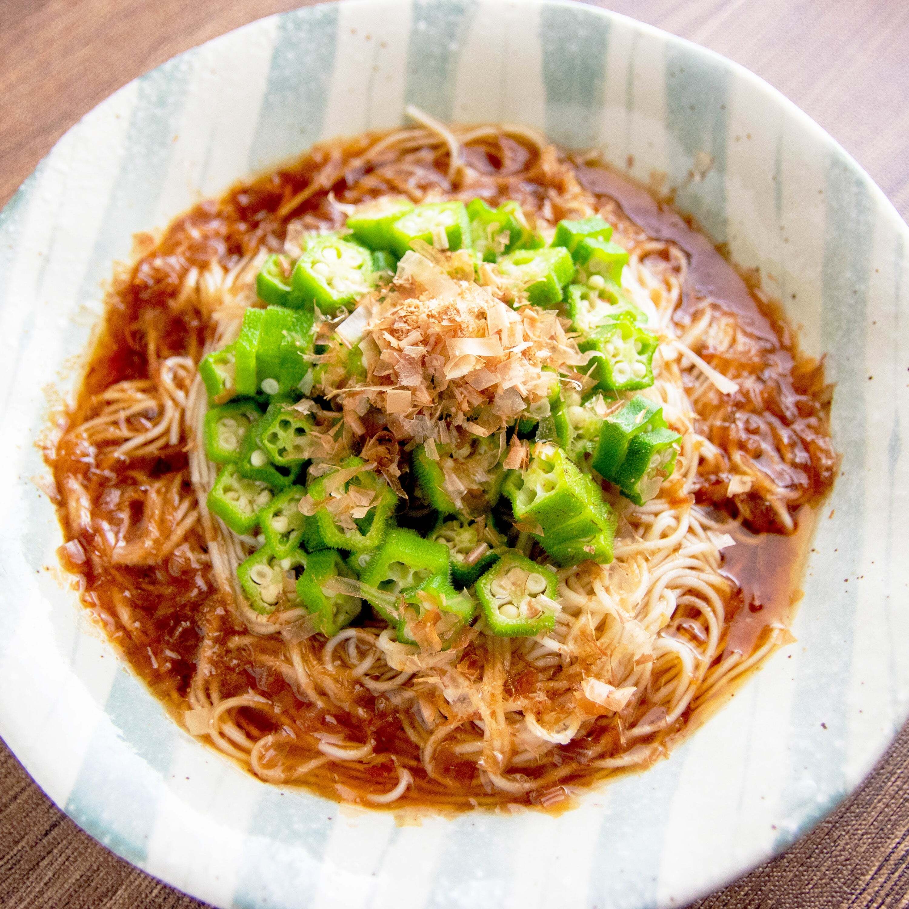 【そうめんさえあれば限界でも作れる】連休明けにちょうどいい、ラクうまそうめんレシピ3選