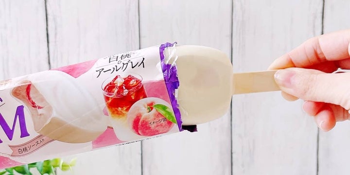 セブン-イレブンで見つけた「森永 パルム 白桃&アールグレイ」