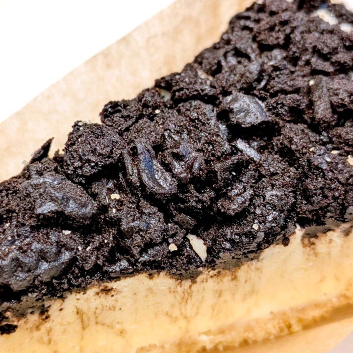 タリーズコーヒーの「クッキークリームチーズケーキ」