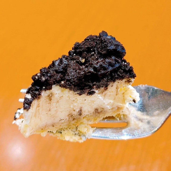 タリーズコーヒーの「クッキークリームチーズケーキ」
