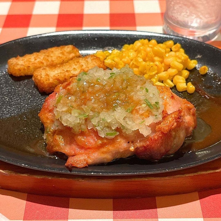 サイゼリヤの人気メニュー「若鶏のディアボラ風」