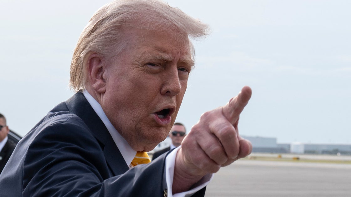 'You Are Losing': Latest White House Trump Meme Backfires For Just Uno Reason
