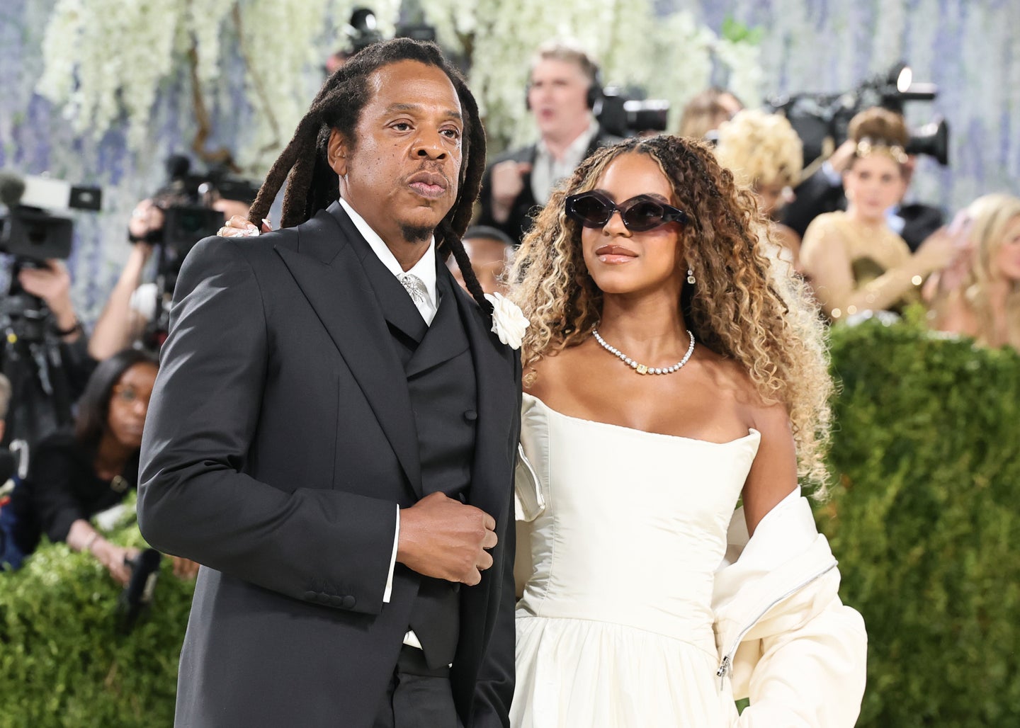 Beyoncé Brings The Best Dates For Her Return To The Met Gala | HuffPost ...