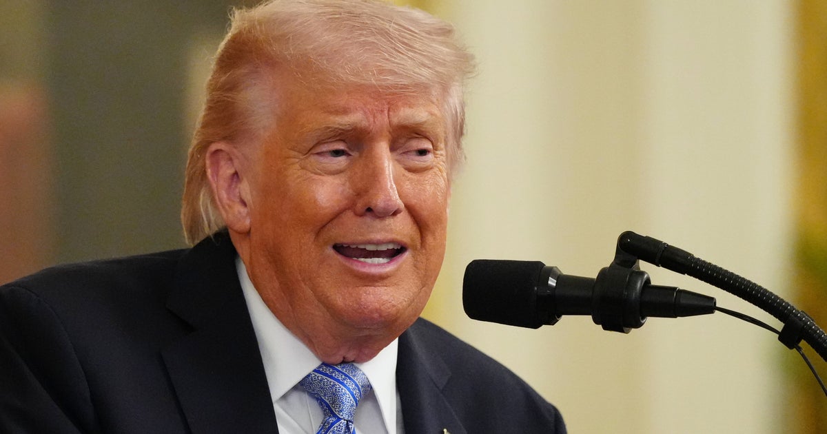Trump alarme les critiques après avoir donné une réponse troublante à propos de son départ de ses fonctions Trump alarme les critiques après avoir donné une réponse troublante à propos de son départ de ses fonctions