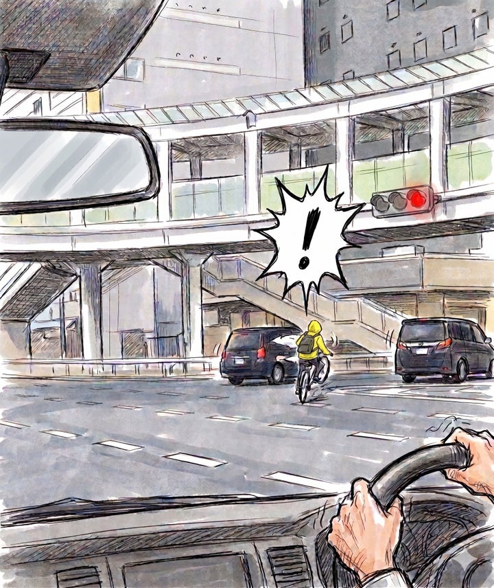 動画にはこのように自転車が右折する様子が映っていた