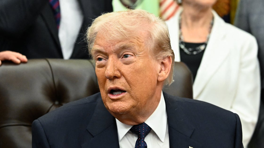 Ex-Trump Aide Spots How Trouble Is Brewing For White House: ‘They See The Writing On The Wall’