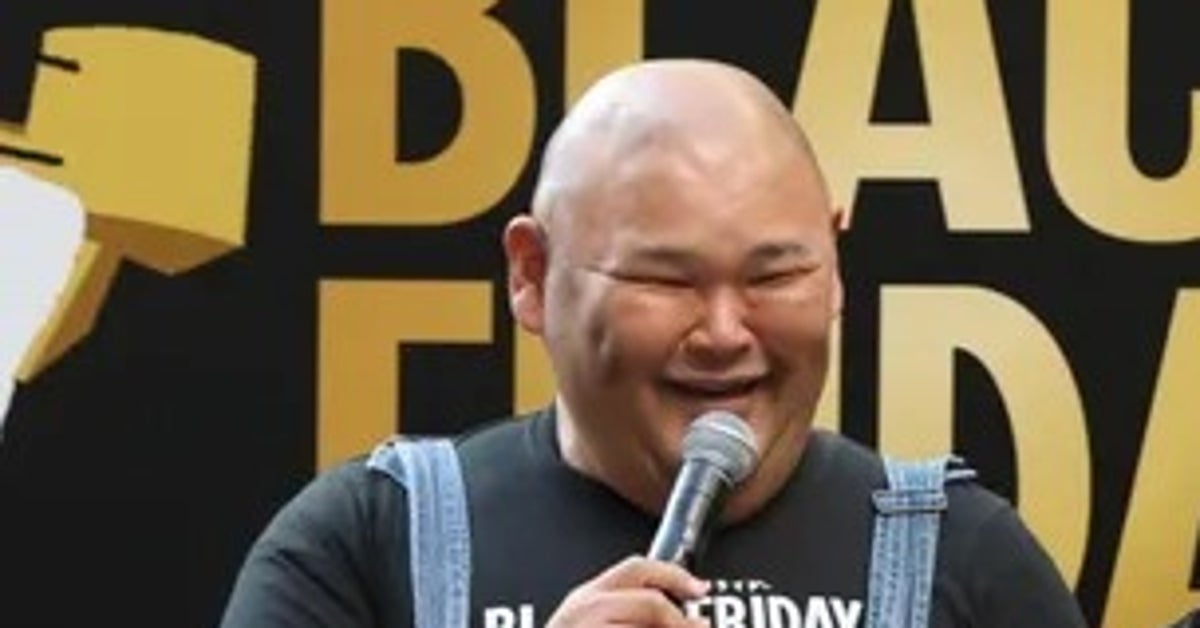 安田大サーカスHIRO、200万円弱で購入した“ダイハツ新車”を公開。巨漢でも足を伸ばせるフルフラット仕様