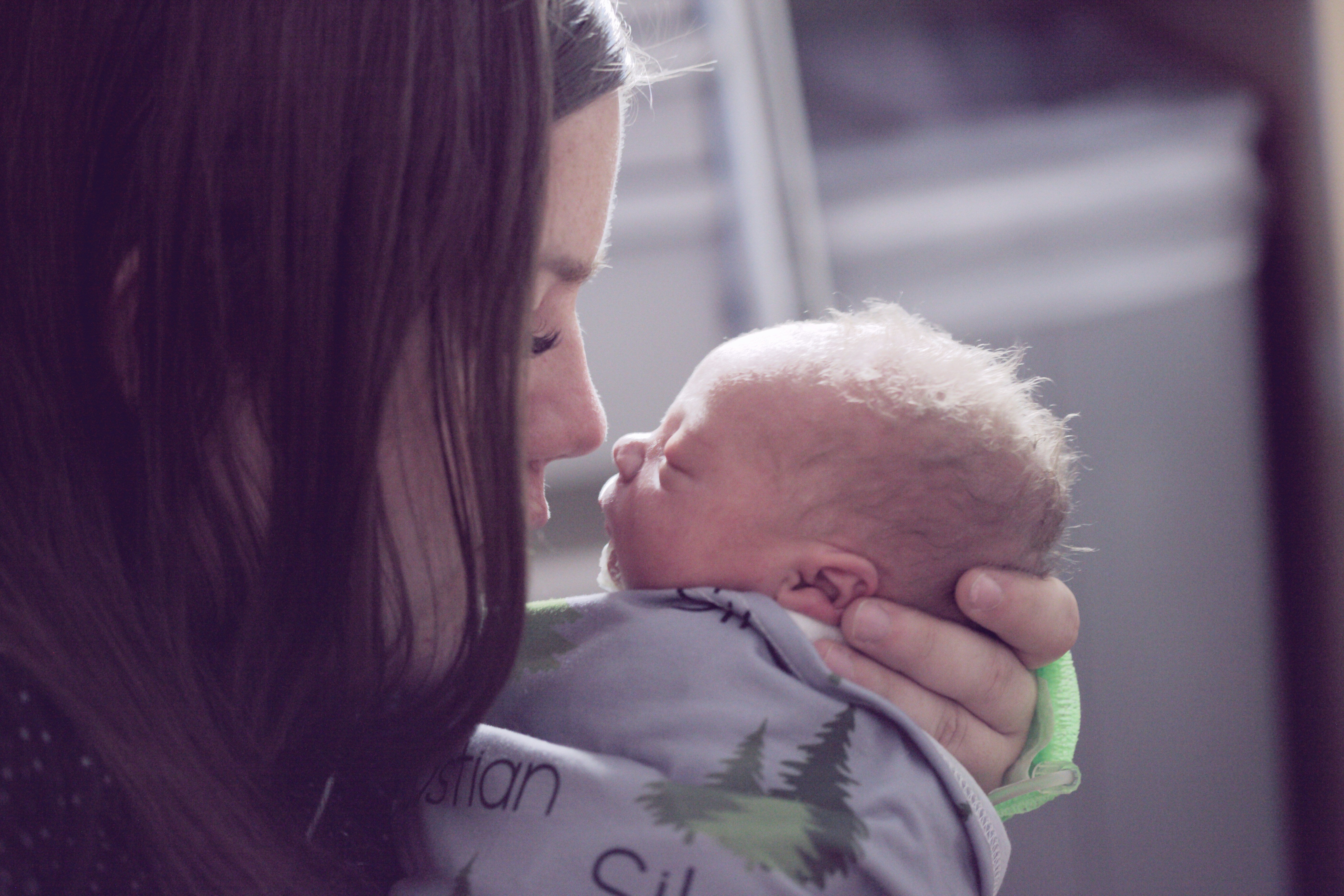 Almost Half Of Mums 'Deliberately Dehydrate Themselves' To Avoid Bladder Leaks In Fourth Trimester