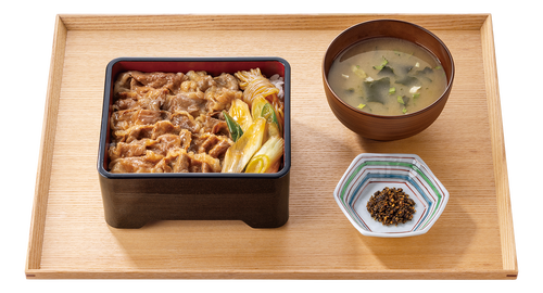吉野家、1200円超「高級牛重」販売開始。高単価&定食メニュー拡充で