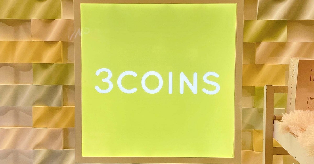 もはや財布はスリコで十分！3COINSの「880円以下」3選。“手ぶら外出”できるカラビナ付き550円ウォレットも《使用レビュー》