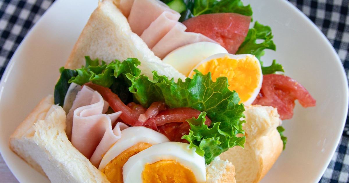 【食パンに切り込み入れてみたら大正解！】「いつものサンドイッチより好き」「忙しい朝にめっちゃ助かる」10分で完成する簡単朝食レシピ