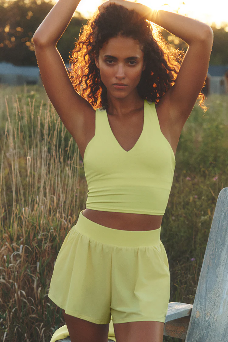 Shop Alo Yoga's 30% Off Anniversary Sale Before It Ends | HuffPost