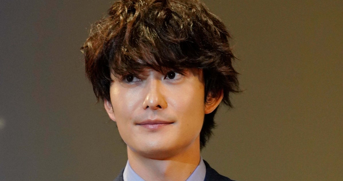 岡田将生の“近距離オフショット”にSNSクギ付け「兄弟みたい」「癒やし」