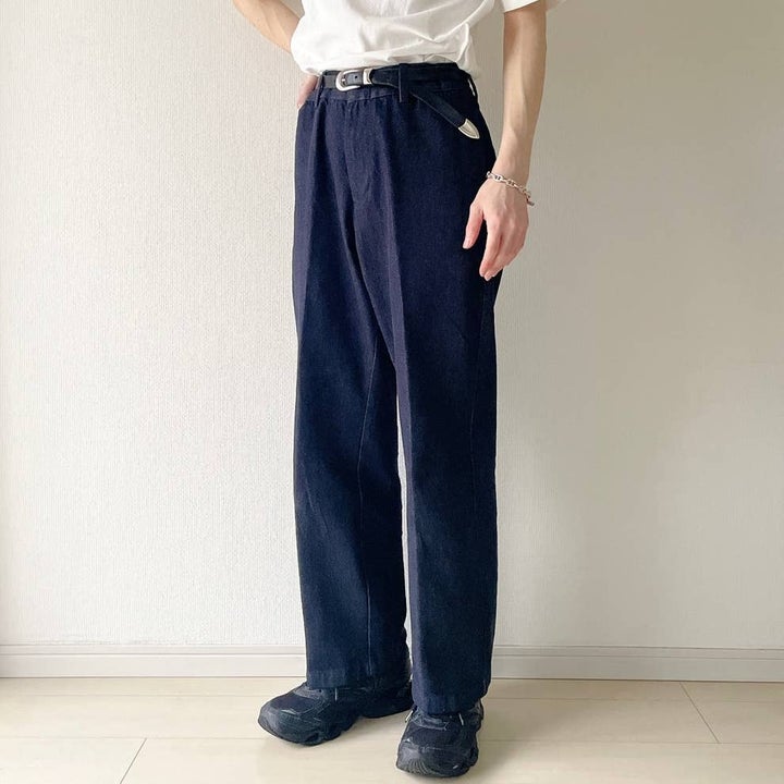 GU「ツイルワイドストレートパンツ」