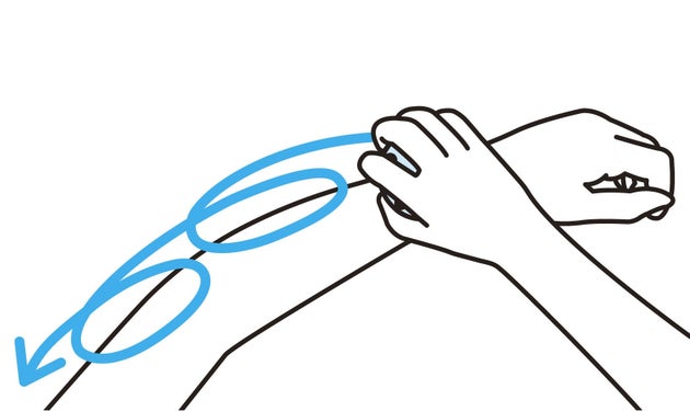 円を描きながら大きく動かすことで毛がそれる