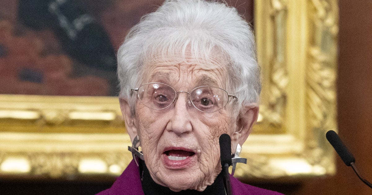 https://img.huffingtonpost.com/asset/6a048a351500001831a1efc4.jpeg?cache=u7wvPGkP8k&ops=1200_630
