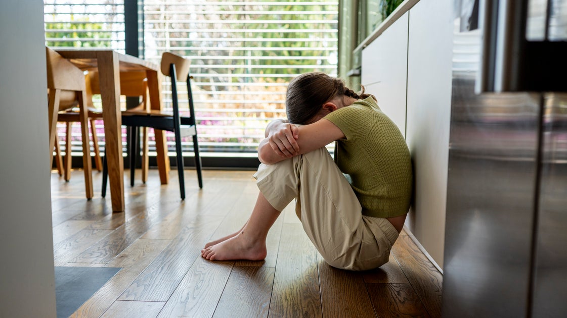 Therapists Warn This Common Discipline Tactic May Cause Long-Term Emotional Harm