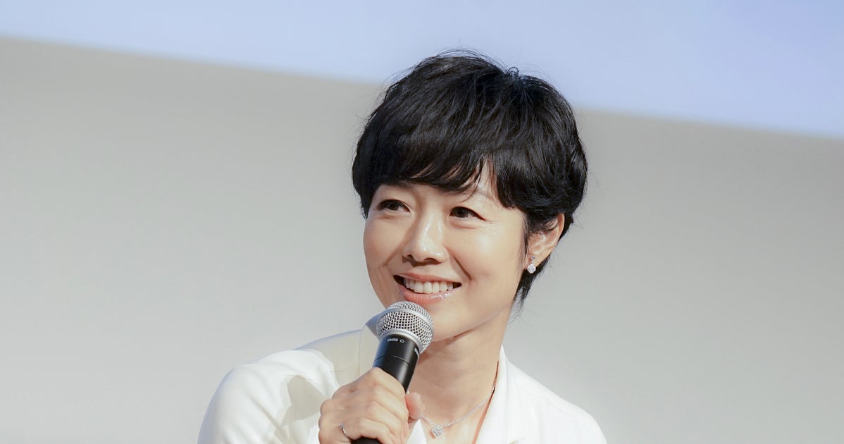 有働由美子、大阪の人気スイーツを新幹線車内で“ちぎり食い”⇨「う、う、うますぎる」と大絶賛