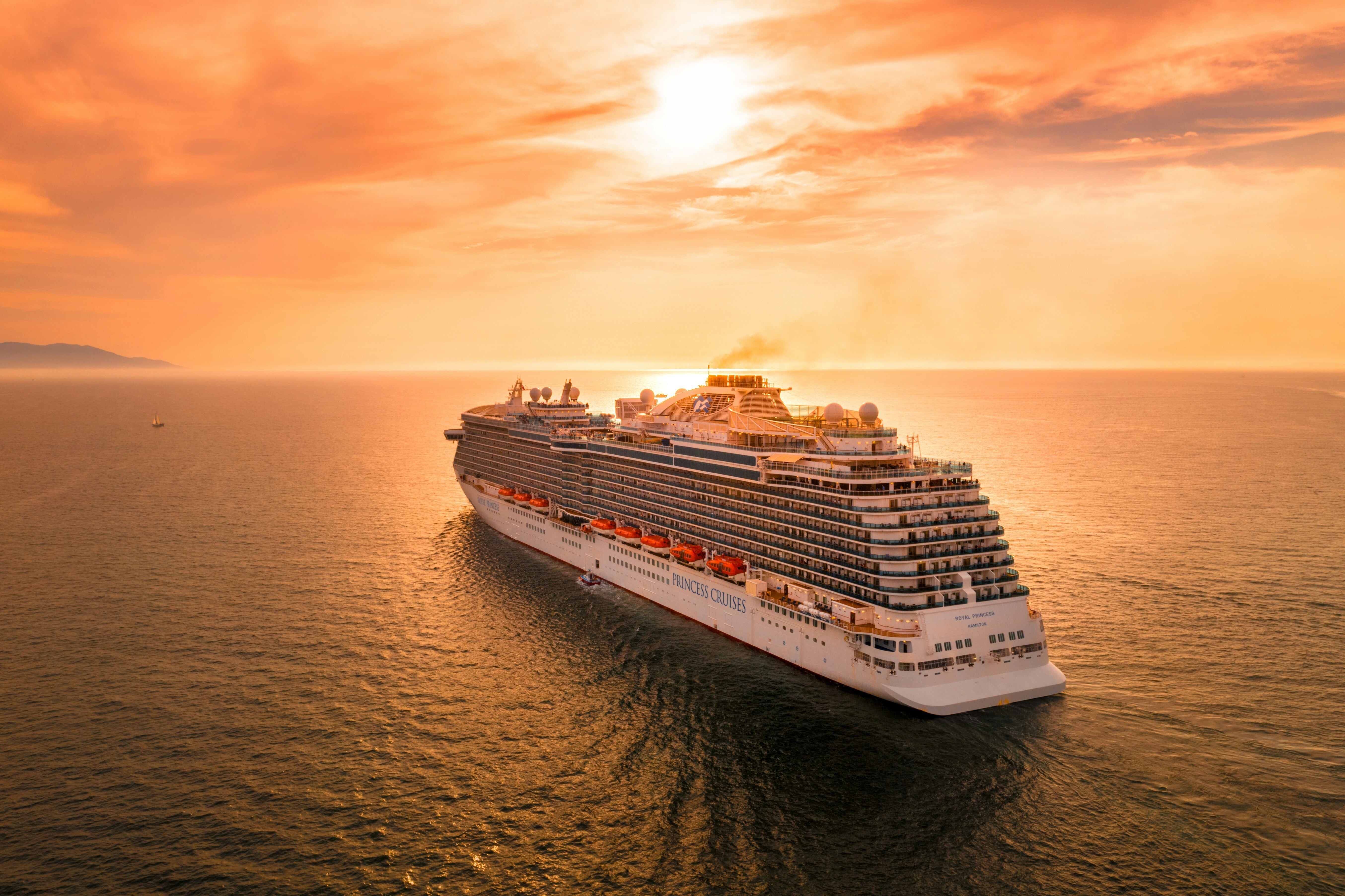 What An Infectious Disease Expert Wants You To Know Before Booking That Cruise