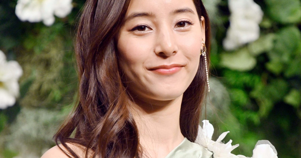 新木優子「のび太をイメージして…」⇒まさかの服被りにSNSざわつく「何これ？」「その服着こなすのすご」「おしゃれ」