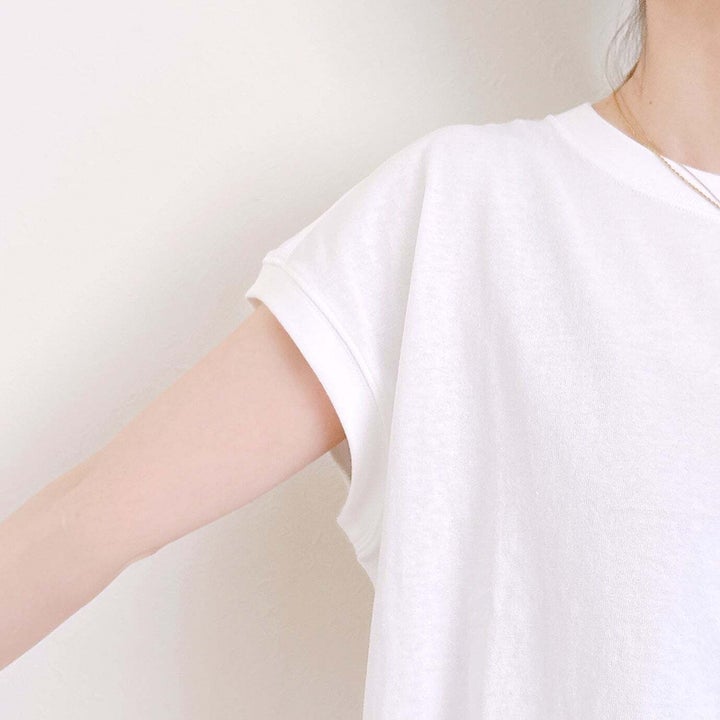 無印良品「婦人 引き揃え天竺編みフレンチスリーブTシャツ」