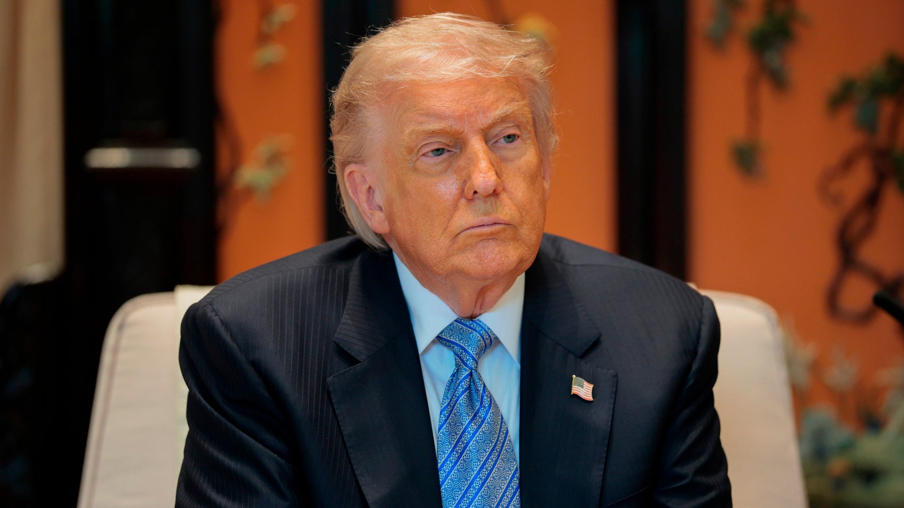 Trump'ın Etik Dosyası, ABD Şirket Hisselerine Bağlı Binlerce İşlemi Açıkladı