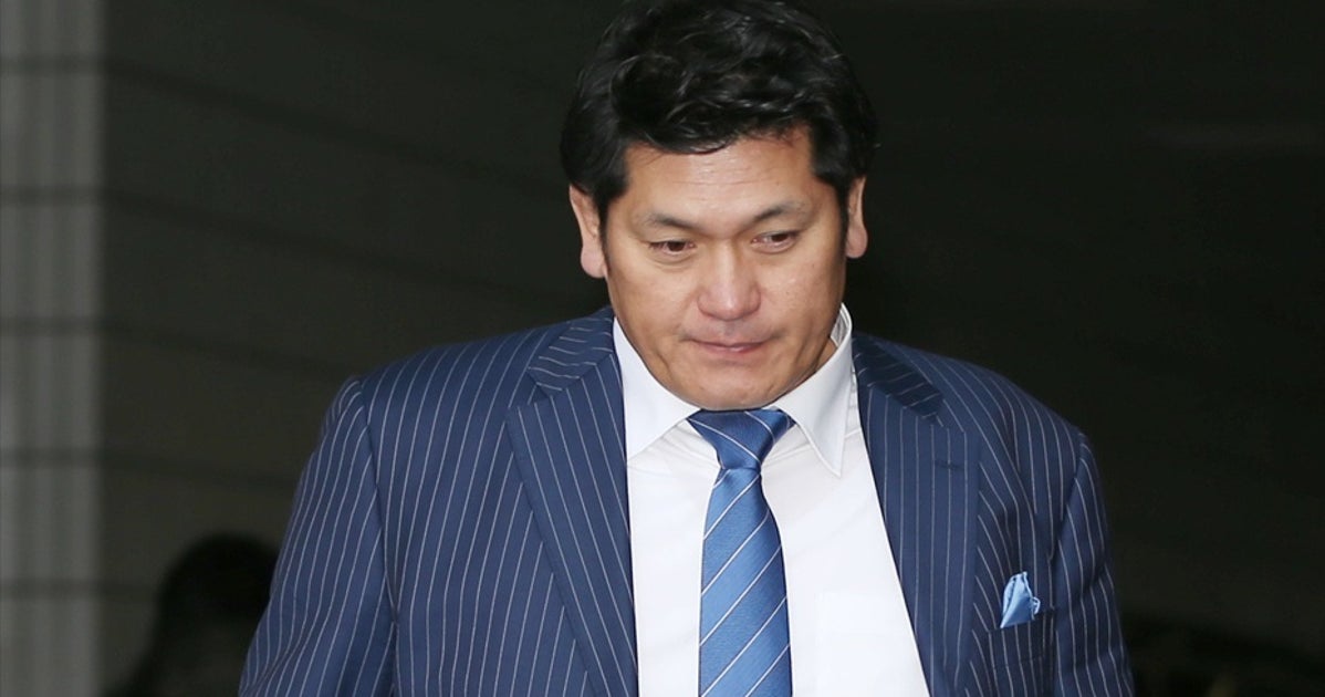 大相撲・新人行司の願いに応える立浪親方⇒「素敵な師弟愛」「股割りで書いているのさすが」と話題に | ハフポスト アートとカルチャー