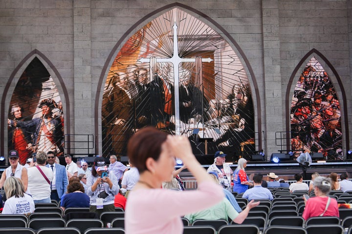 Prayer Rally On National Mall Seeks To Rededicate U.S. As 'One Nation ...