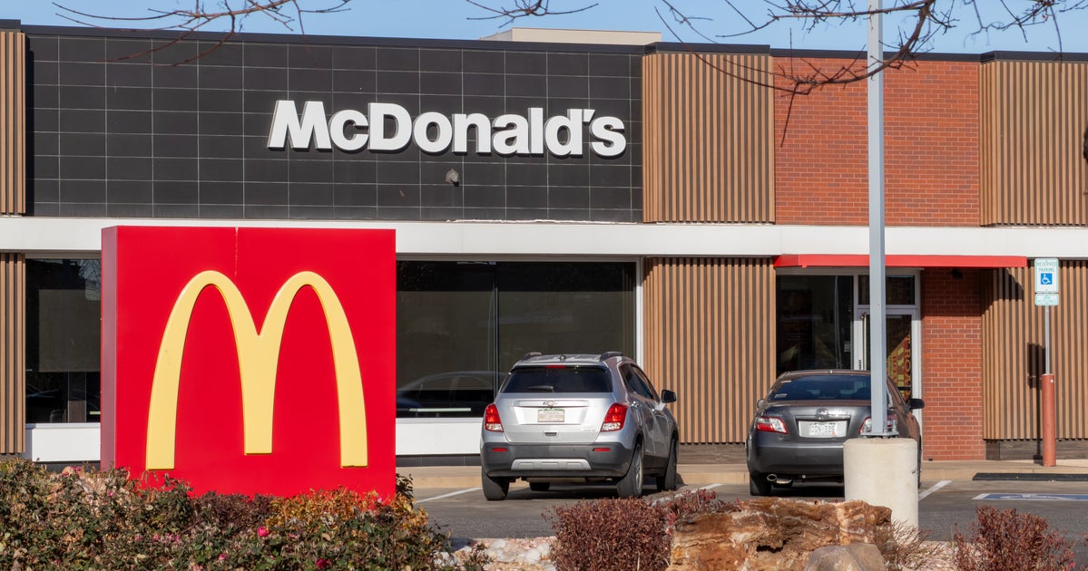 米マクドナルド店員、不衛生な行為で解雇。「気持ち悪すぎる」「もう外食できない」と批判殺到