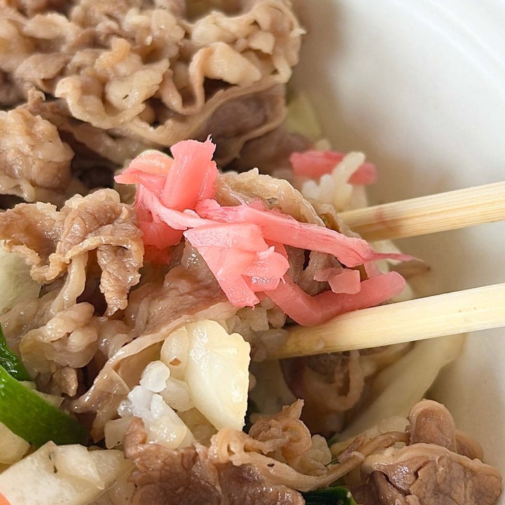 すき家「シャキうま塩野菜牛丼」