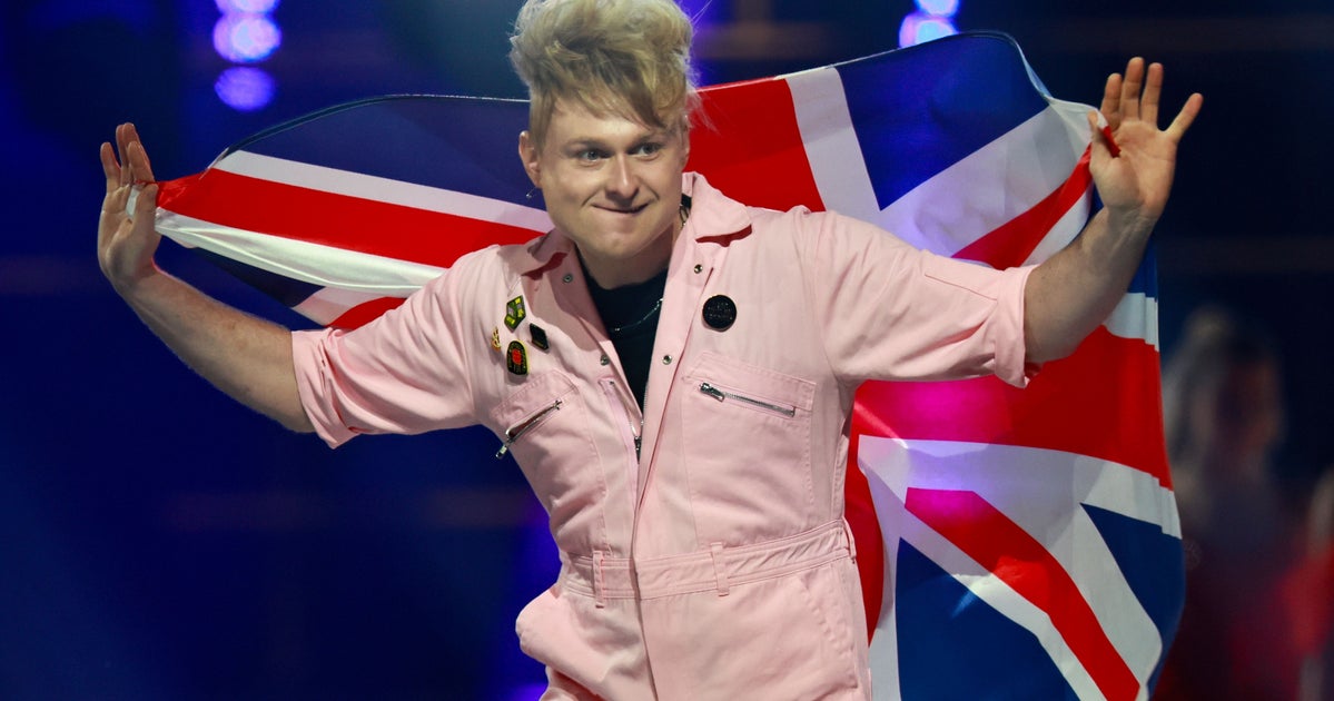 UK Eurovision சட்டம் பார்வையாளர்களிடமிருந்து பூஜ்ஜிய புள்ளிகளைப் பெற்ற பிறகு அமைதியை உடைக்கிறது UK Eurovision சட்டம் பார்வையாளர்களிடமிருந்து பூஜ்ஜிய புள்ளிகளைப் பெற்ற பிறகு அமைதியை உடைக்கிறது